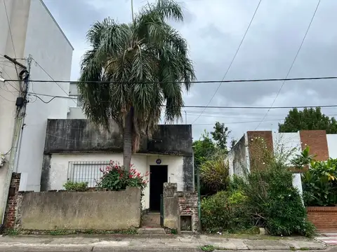 CASA A REMODELAR 345m2 9 JULIO 1500 SANTO TOME