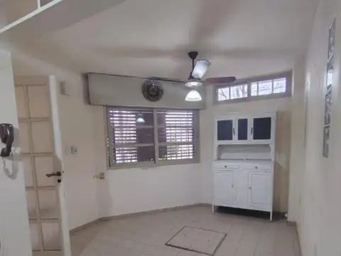 Casa 6 ambientes con 3 baños