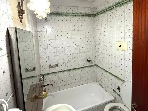 Venta luminoso 4 ambientes al frente Lanús