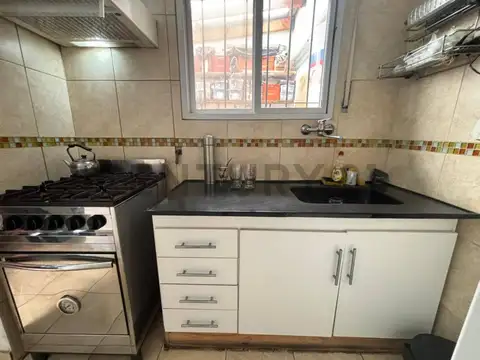 Casa 6 ambientes con 1 baño