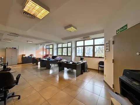 Oficina Monoambiente con 2 baños