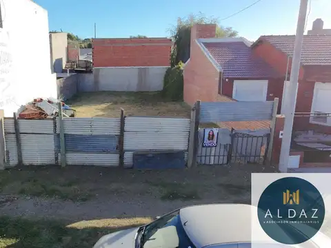 En  Venta/ Terreno  en  Paso  al  1900 . Punta
