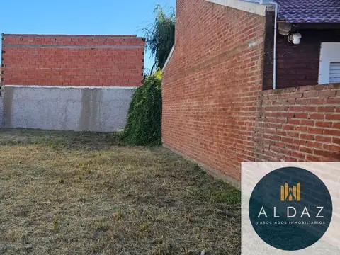 En  Venta/ Terreno  en  Paso  al  1900 . Punta