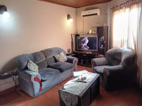 Casa en Venta en Longchamps, USD 105.000