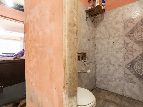 Local en Venta en Los Hornos, USD 60.000