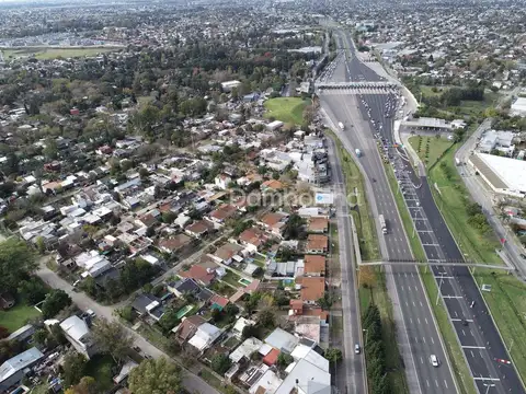 Colectora Norte Acceso Oeste 100