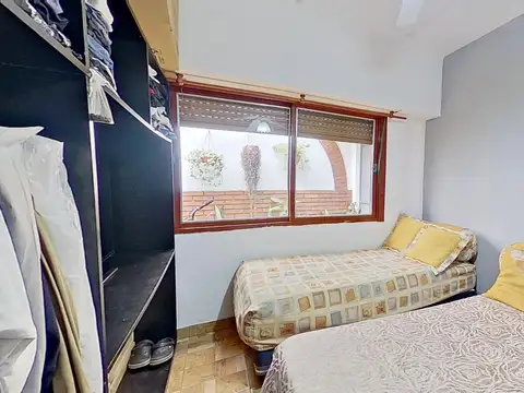 Avenida Juan Domingo Peron 2200