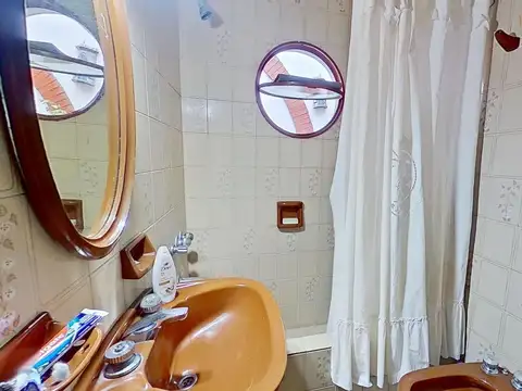 Casa en Venta en Valentín Alsina, USD 109.000