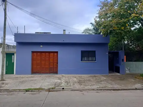 CASA EN VENTA TIPO PH AL FRENTE CON TERRAZA Y COCHERA