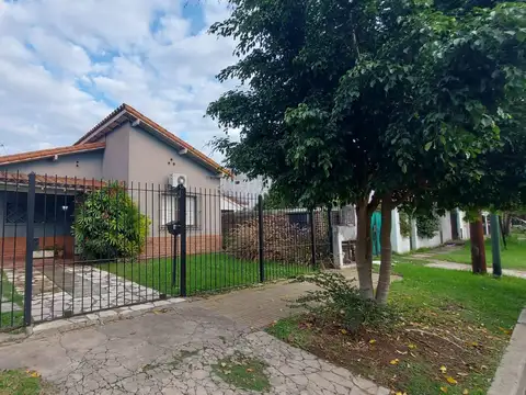 VENTA - Casa en San Isidro, Lote Propio y Doble Vivienda