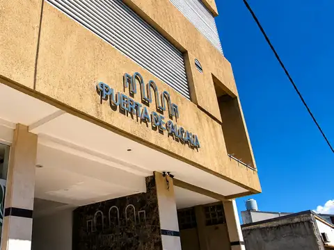 ALQUILER | DEPARTAMENTO 3 DORMITORIOS CON COCHERA – CENTRO DE POSADAS