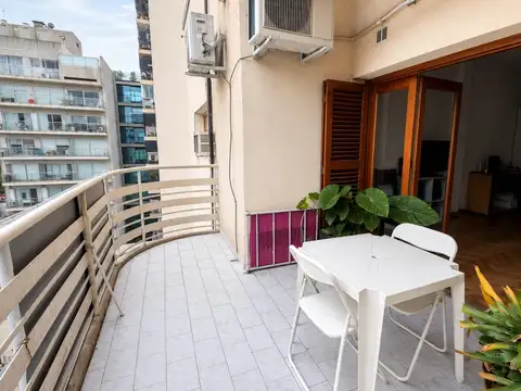VENTA SEMIPISO 3 AMBIENTES CON DEPENDENCIA Y BALCÓN, MUY LUMINOSO Y SILENCIOSO BELGRANO/COLEGIALES