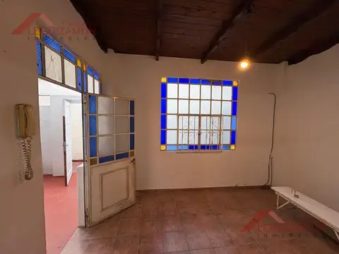 PH 2 AMBIENTES EN ALQUILER – SÁENZ PEÑA – PATIO Y TERRAZA – SIN EXPENSAS