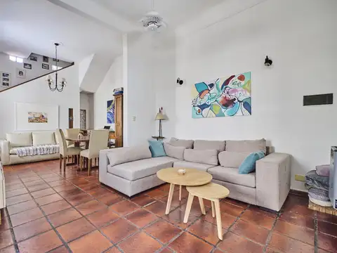 Depto Tipo Casa en Venta de 4 ambientes