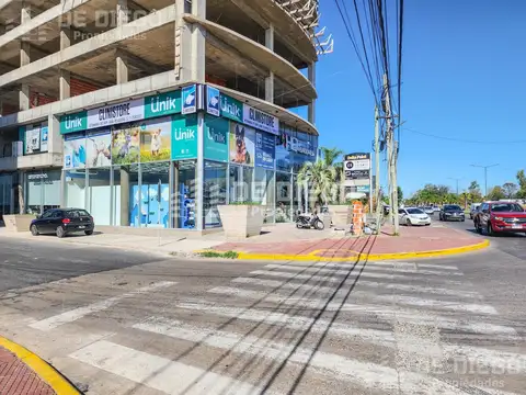 Alquiler local de 140 m2, Rincon de Milberg, Nordelta, Tigre.
