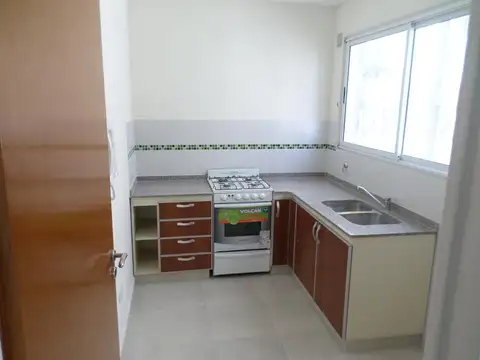 Departamento en Alquiler con 1 cocheras