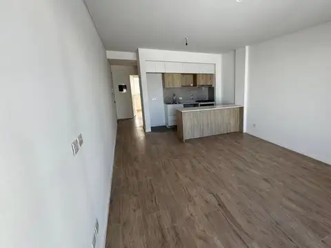 Gamarra 1100, Piso 2