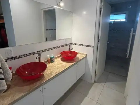 Casa 3 ambientes en venta en Maipu con jardin