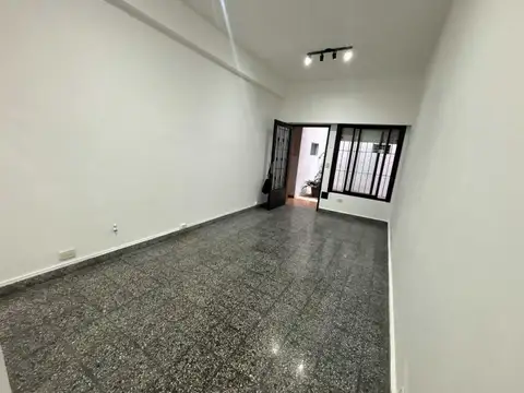 Depto Tipo Casa en Alquiler 46 años