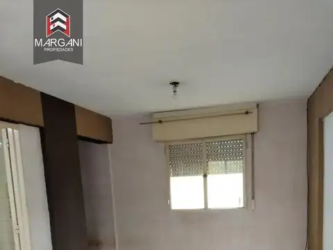 Excelente Departamento 4 AMB 1° Piso al Frente OPORTUNIDAD