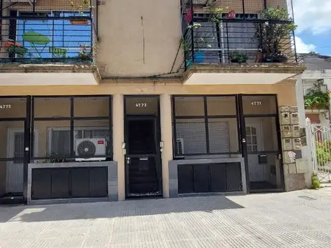 Elpidio González 4700