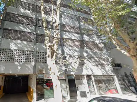 Cochera en Colegiales