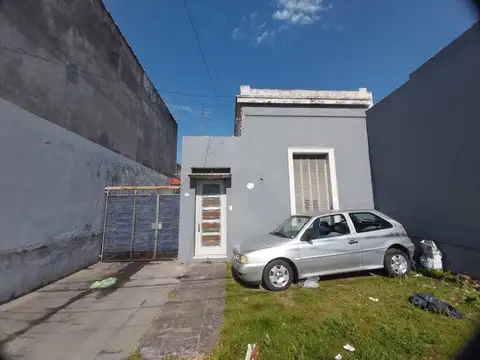 Casa en Venta en Quilmes, USD 99.000