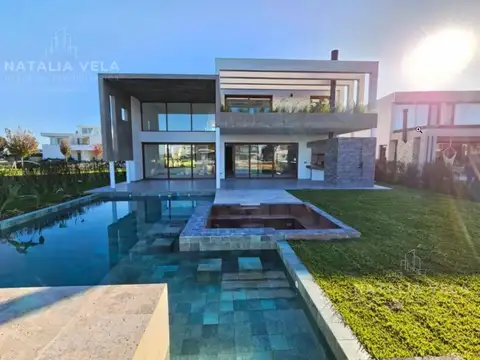 Casa en Venta 1 año