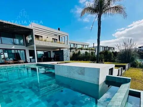 Casa en Venta 1 año