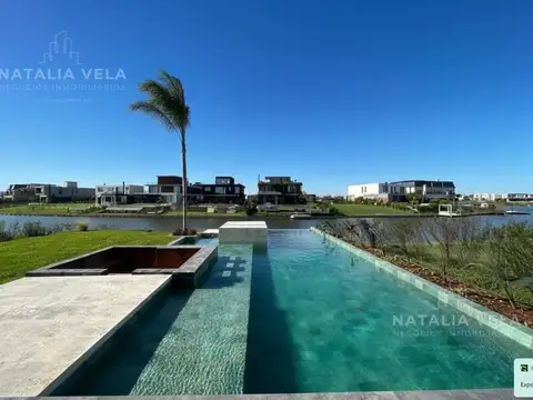 Casa Monoambiente con 4 baños