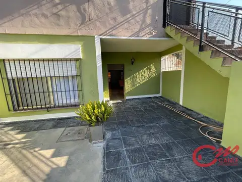 Casa en venta c/ cochera en Belén de Escobar