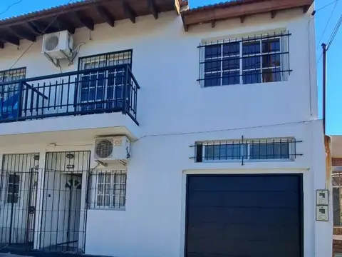 PH 2 AMB EN PRIMER PISO POR ESCALERA!