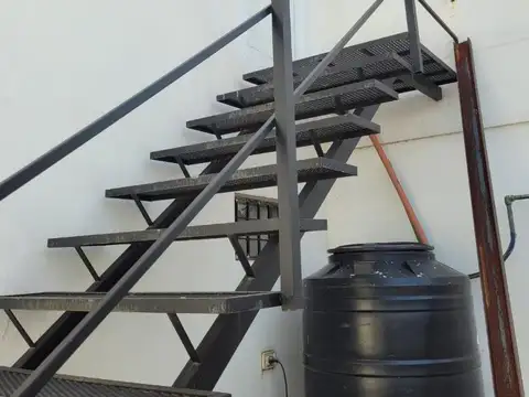 Depto Tipo Casa en Alquiler de 2 ambientes