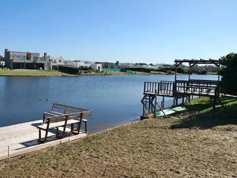 Barrio San Matías, Área 1, Escobar