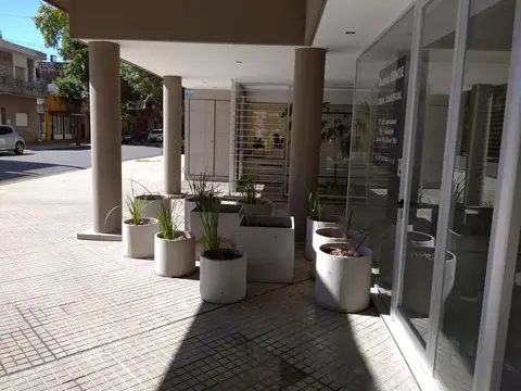 Colón 1800 - Local en venta - Rosario