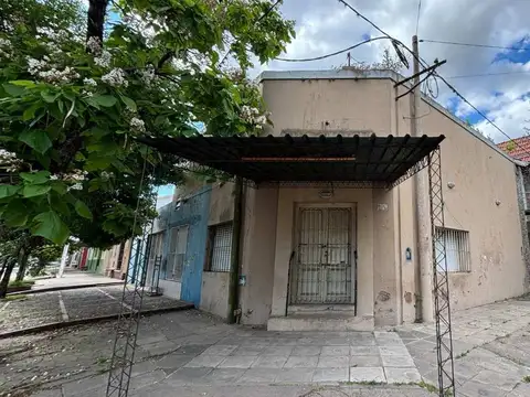 LOCAL EN VENTA EN BRAGADO