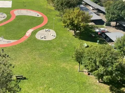 DEPARTAMENTO 4 AMBIENTES C/ESPACIO DE COCHERA