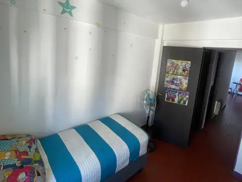 DEPARTAMENTO 4 AMBIENTES C/ESPACIO DE COCHERA