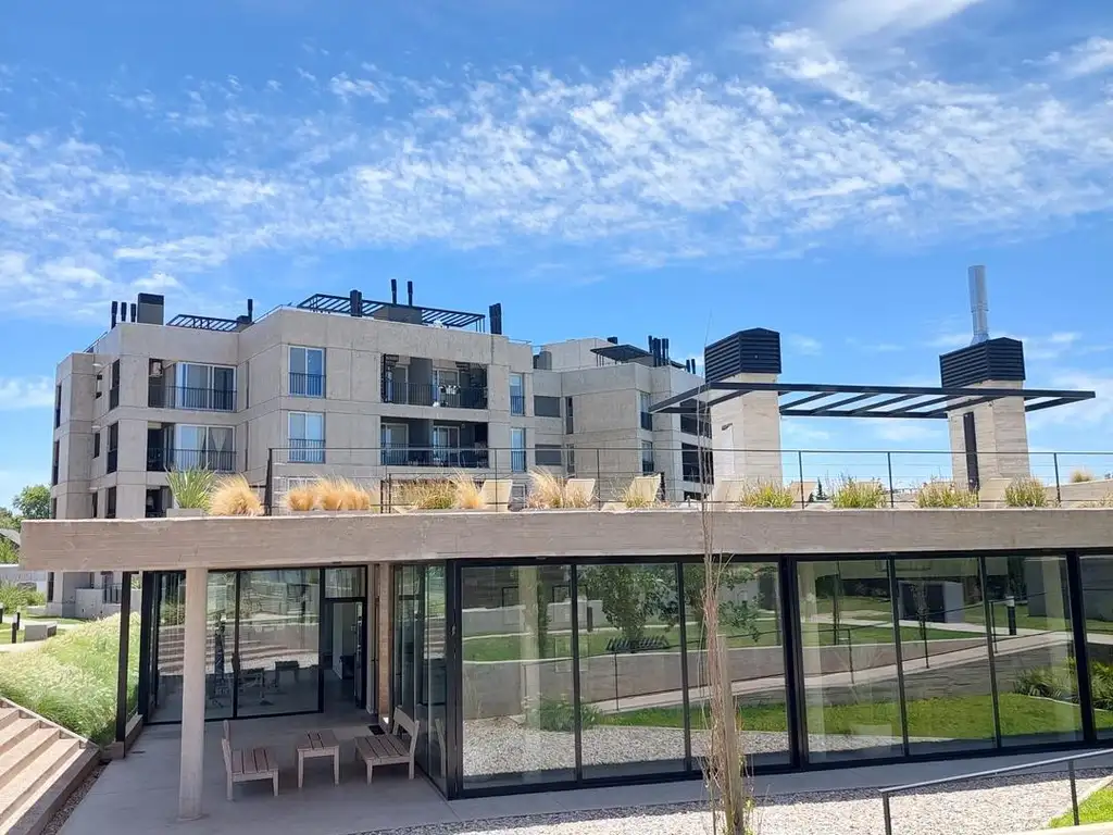 Ocho Sauces en Los Morros