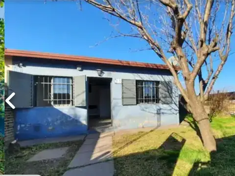 Venta de casa en esquina de 200m². Bo Rioja