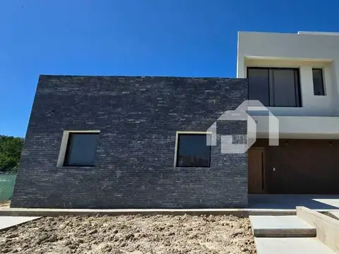Casa  en Venta en Santa Ana, Villanueva, Tigre