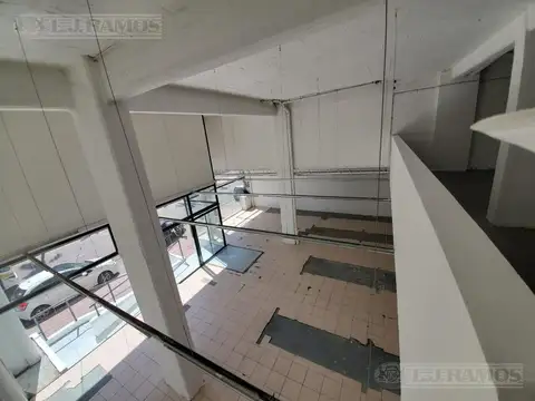 Excelente Local en Tigre CON RENTA