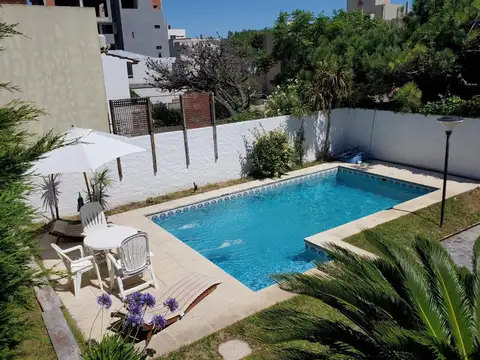 Av Costanera 4084