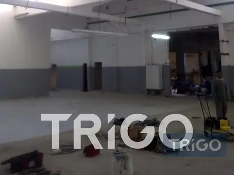 Galpon en Alquiler 30  mts Frente