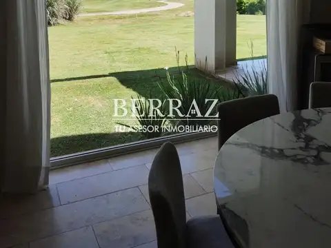 Casa 7 ambientes con 5 baños