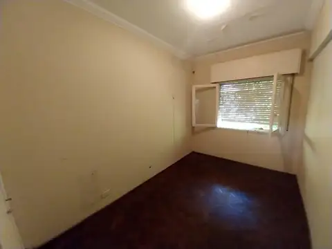 Cordoba 2741, dto interno, 1º piso, 2 dormitorios, terraza exclusiva.