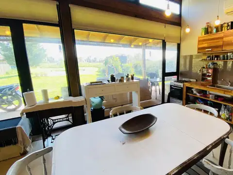 Casa 2 ambientes con 1 baño