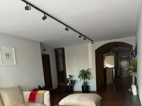 VENTA - SEMIPISO DE 3 DORMITORIOS Y 2 BAÑOS EN NUEVA CÓRDOBA