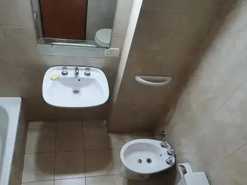 Departamento en Alquiler en Moron, $ 450.000