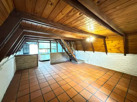 Casa en Venta en Barrio Parque Field, USD 57.000